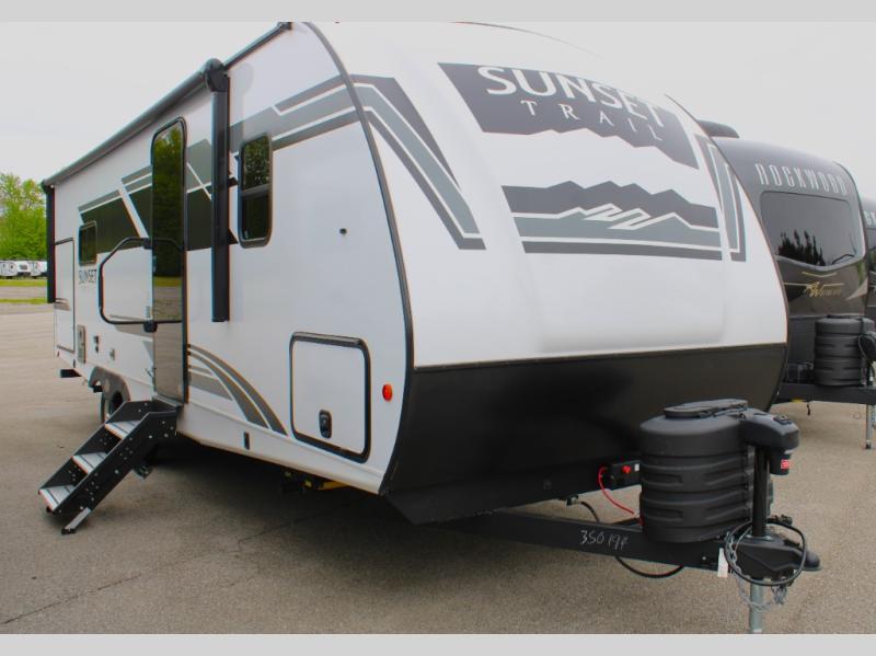 2025 CrossRoads Sunset Trail Super Lite SS253RB, $ 34,995