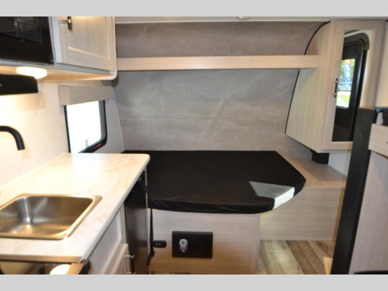 2026 CrossRoads Sunset Trail Select SS13BHS, $ 13,995