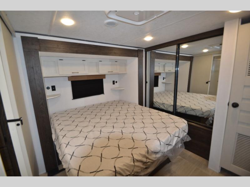 2026 CrossRoads Zinger ZR390DB, $ 70,672