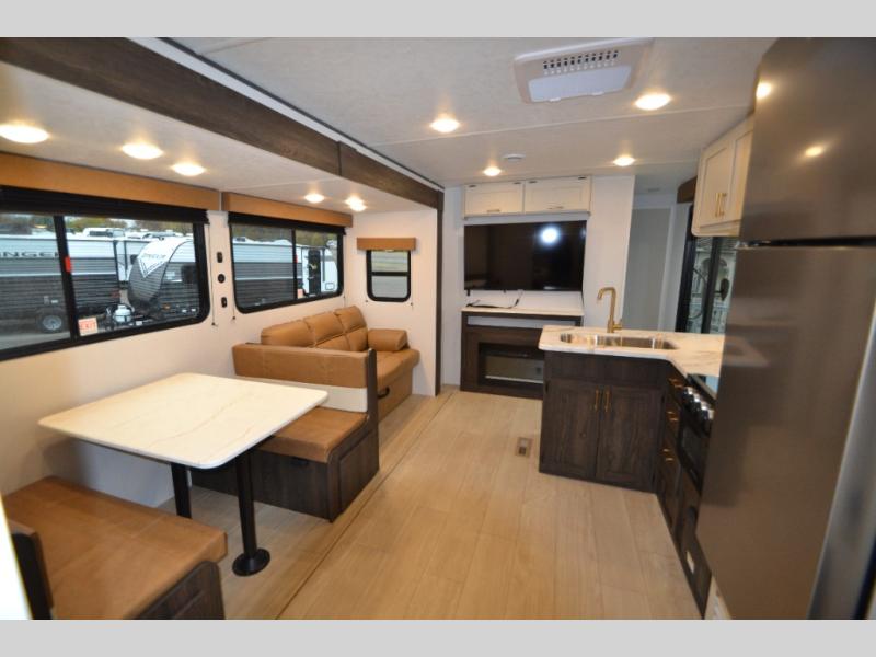 2026 CrossRoads Zinger ZR390DB, $ 70,672