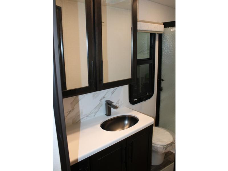 2023 Jayco Seneca XT 32U, $ 329,235
