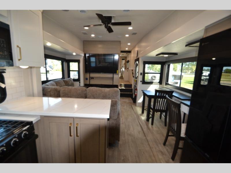 2026 Jayco Eagle 365UKTS, $ 104,530