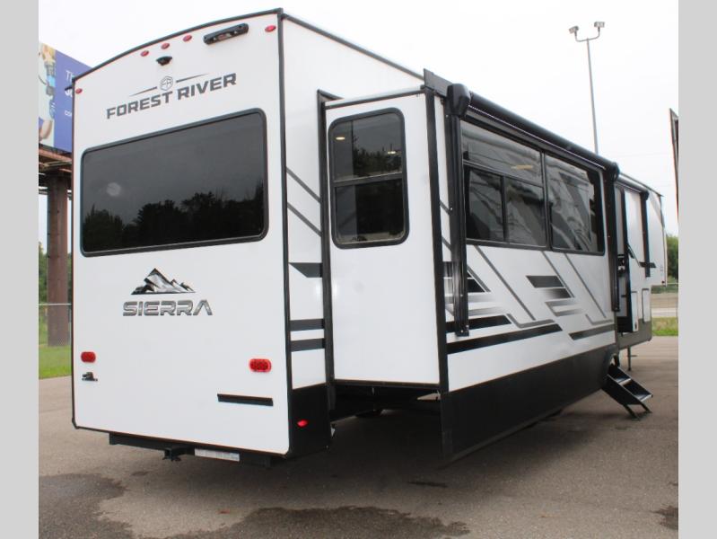 2026 Forest River Sierra 3900HBLR, $ 103,089