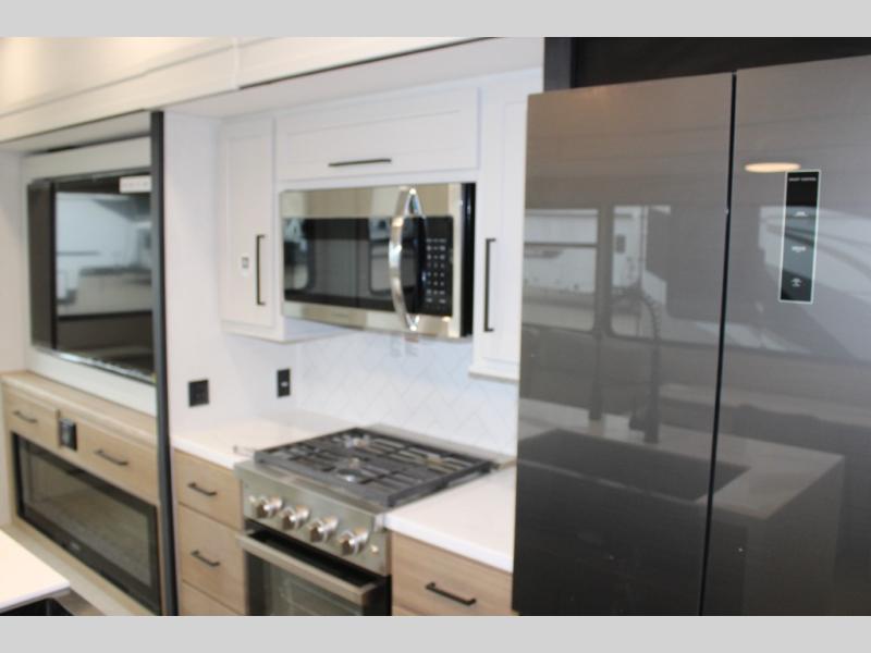 2026 Forest River Sierra 3900HBLR, $ 103,089