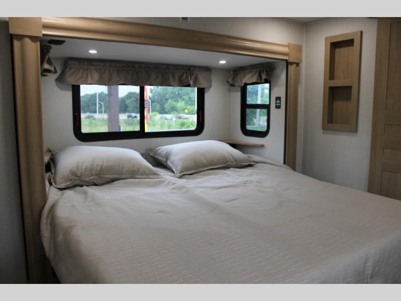 2026 Forest River Sierra 3900HBLR, $ 103,089
