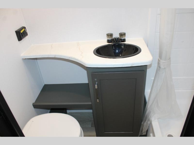 2025 Keystone Bullet Classic (East) 1900RD, $ 18,999