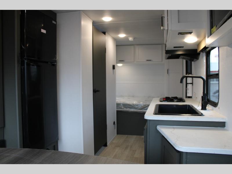 2025 Keystone Bullet Classic (East) 1900RD, $ 18,999