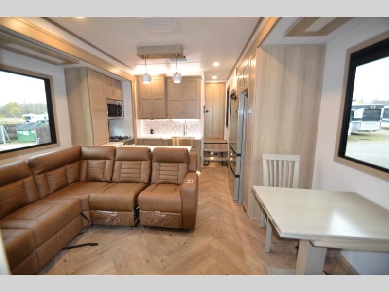 2026 Keystone Raptor 441HB, $ 198,436