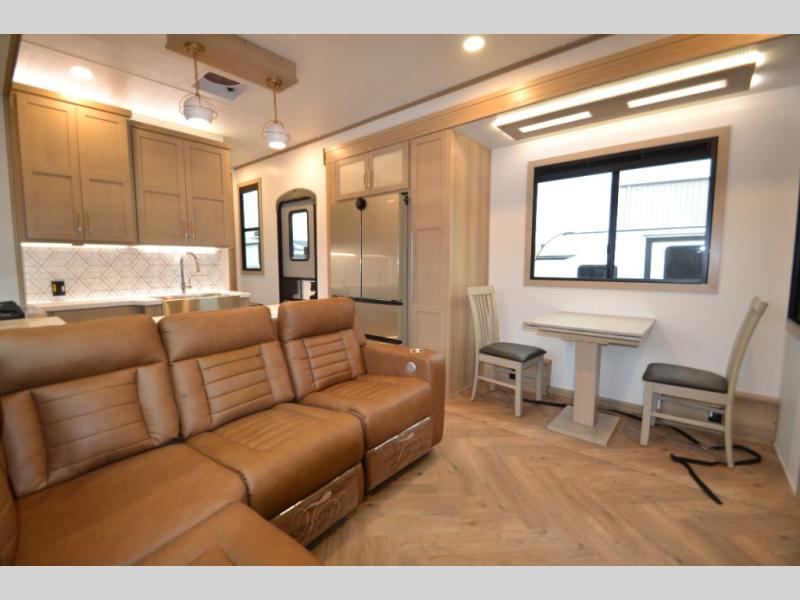 2026 Keystone Raptor 441HB, $ 198,436