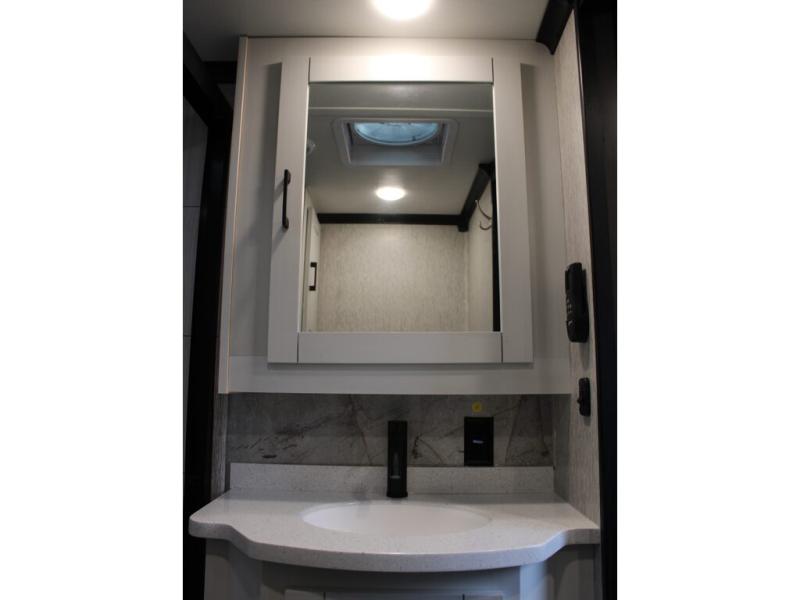 2023 Redwood Redwood RW3401RL, $ 195,216