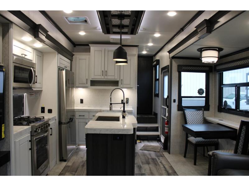 2023 Redwood Redwood RW3401RL, $ 195,216