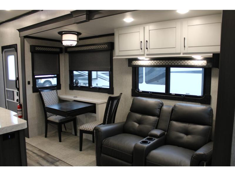 2023 Redwood Redwood RW3401RL, $ 195,216