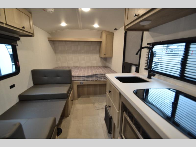 2026 Forest River Flagstaff E-Pro 17LE, $ 17,400