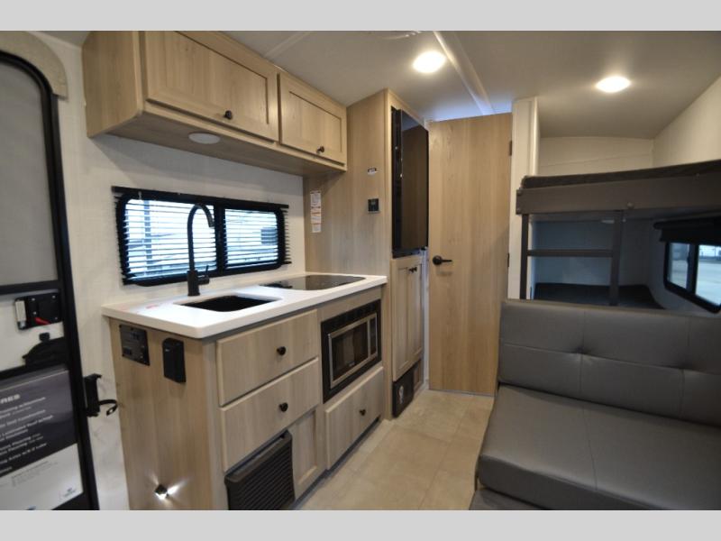 2026 Forest River Flagstaff E-Pro 17LE, $ 17,400