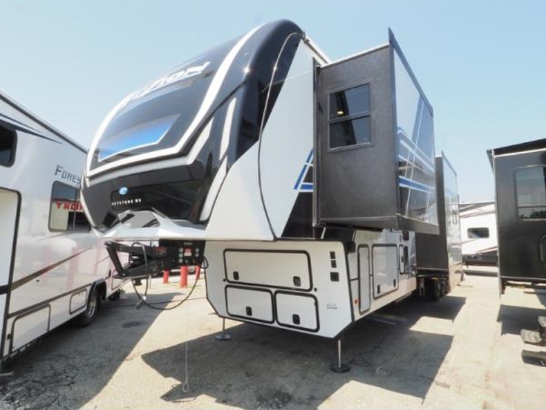 2025 Keystone Fuzion 419, $ 119,999