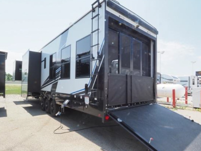 2025 Keystone Fuzion 419, $ 119,999