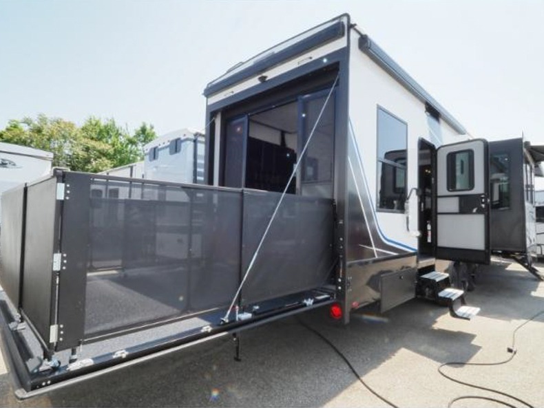 2025 Keystone Fuzion 419, $ 119,999