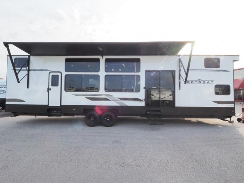 2025 Keystone Retreat 391HBDL, $ 104,994