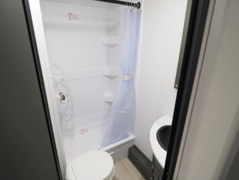 2025 Keystone Bullet Classic (East) 2640BH, $ 39,631
