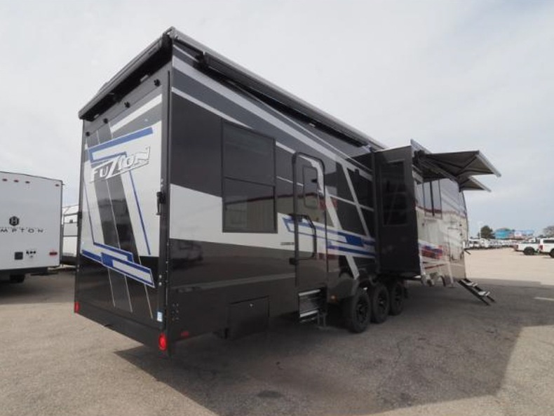 2025 Keystone Fuzion 442, $ 119,999