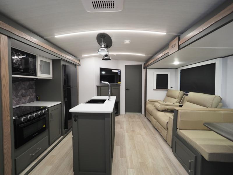 2026 Keystone Bullet Premium 330BKQ, $ 67,044