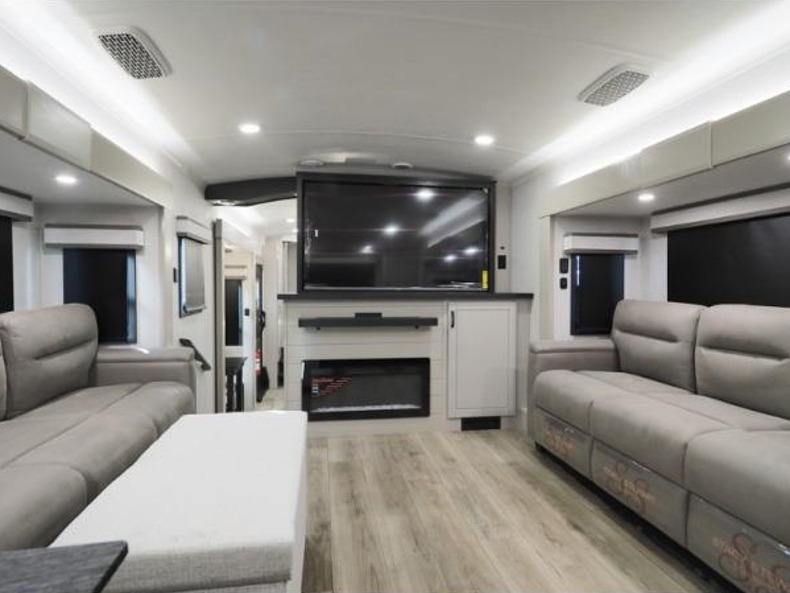 2026 Jayco North Point 382FLRB, $ 168,047