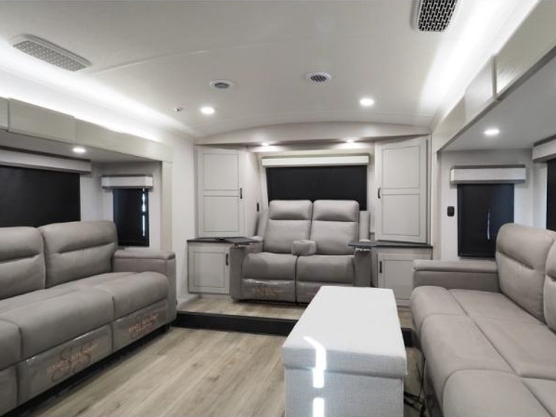 2026 Jayco North Point 382FLRB, $ 168,047