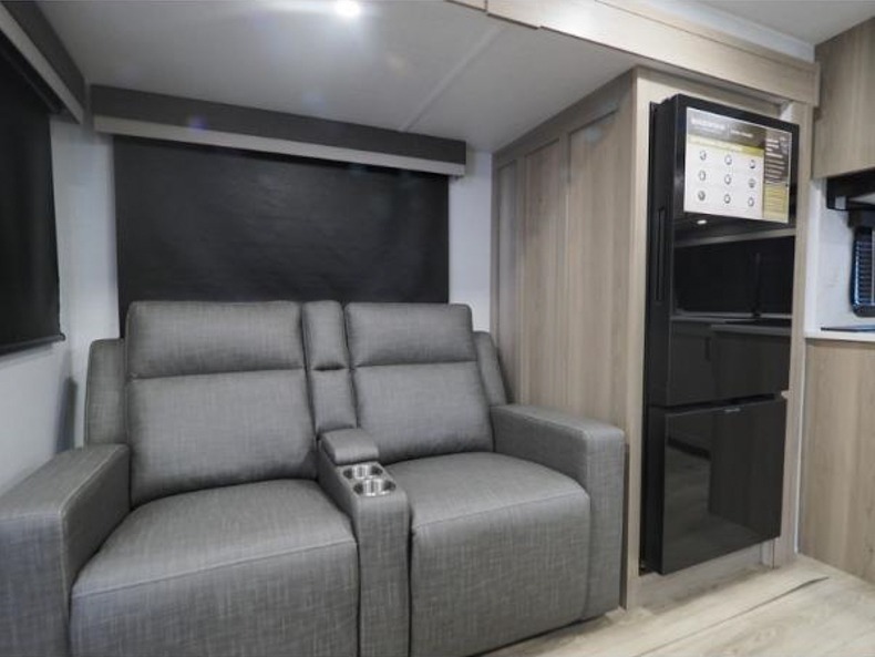 2026 Forest River Rockwood Ultra Lite 2619FK, $ 50,424
