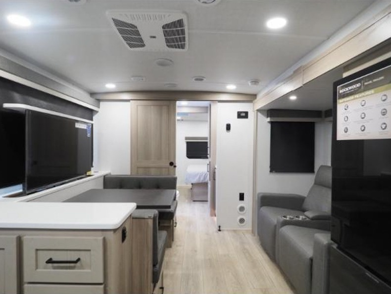 2026 Forest River Rockwood Ultra Lite 2619FK, $ 50,424