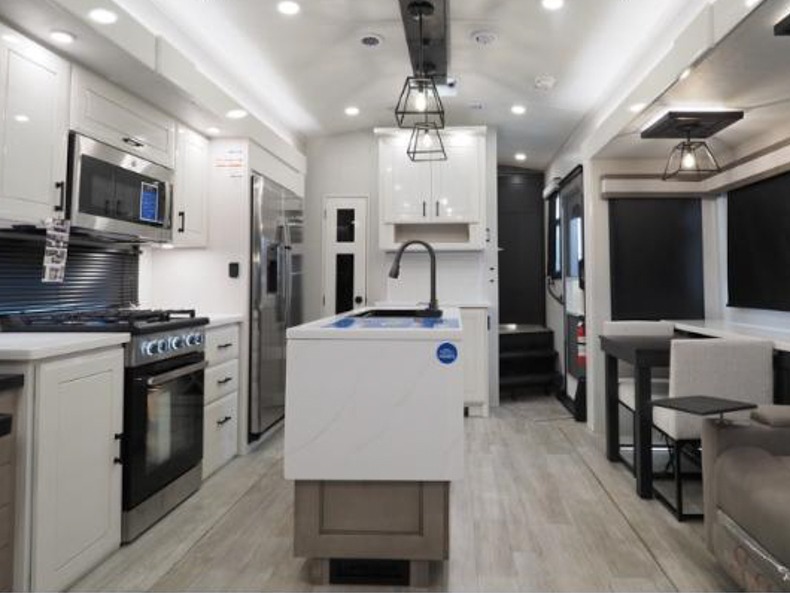 2026 Jayco Pinnacle 32RLTS, $ 94,999
