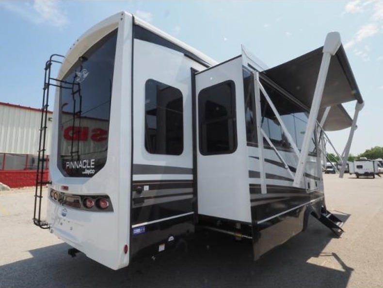 2026 Jayco Pinnacle 32RLTS, $ 94,999