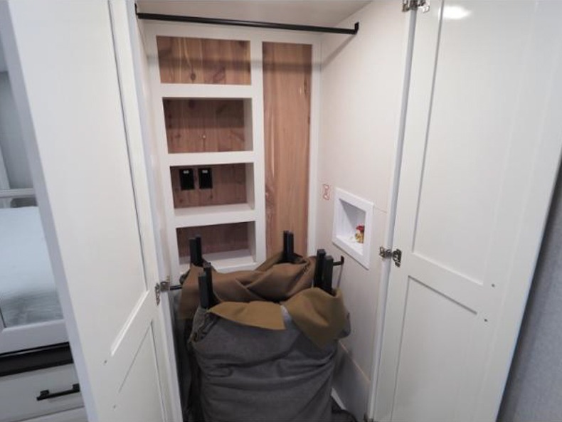 2026 Jayco Pinnacle 32RLTS, $ 94,999
