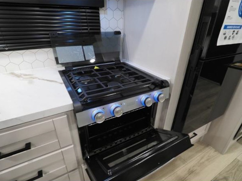 2026 Jayco Jay Feather 25RB, $ 55,622