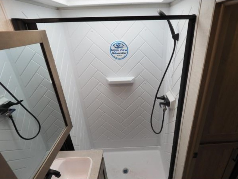 2022 Ember Overland Series 170MRB, $ 29,999