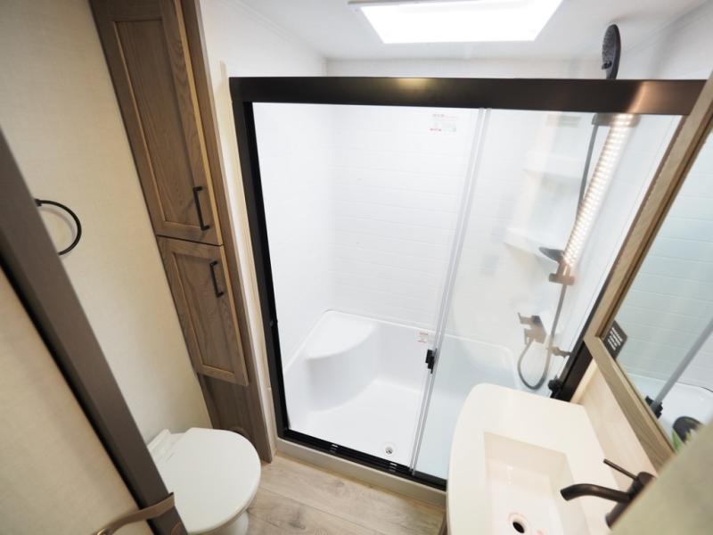 2026 Forest River Rockwood Signature Fifth Wheel R, $ 67,775