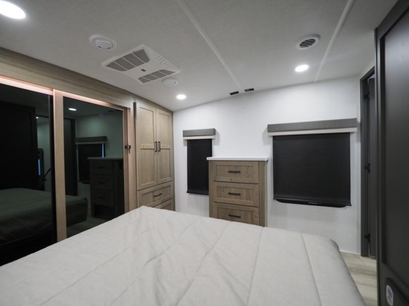 2026 Forest River Rockwood Signature Fifth Wheel R, $ 67,775