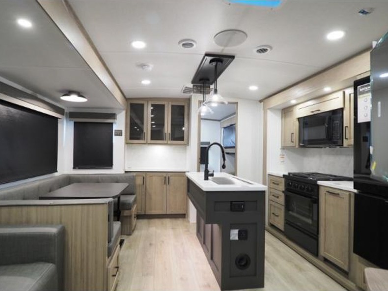 2026 Forest River Rockwood Signature Travel Traile, $ 79,056