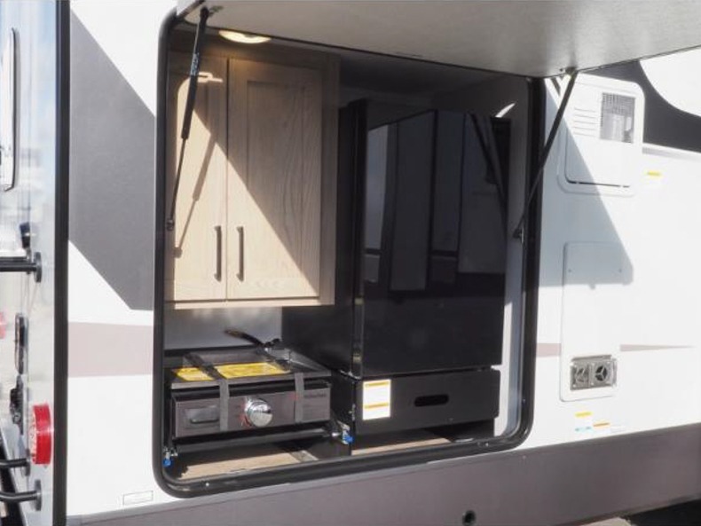 2026 Forest River Rockwood Signature Travel Traile, $ 79,056