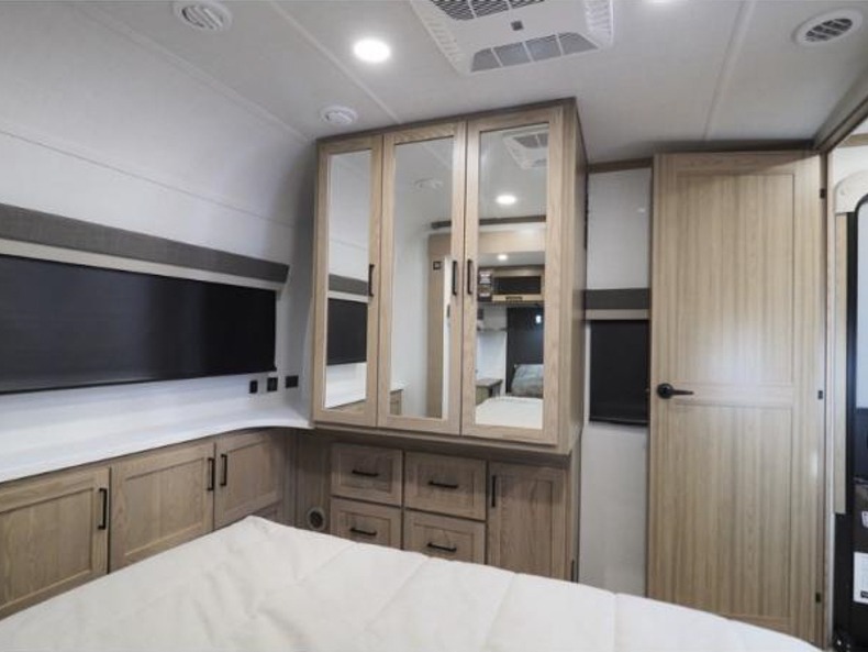 2026 Forest River Rockwood Signature Travel Traile, $ 79,056