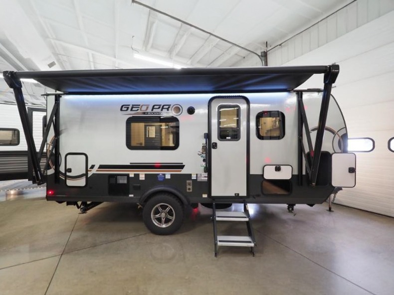 2025 Forest River Rockwood Geo Pro G19FD, $ 33,703