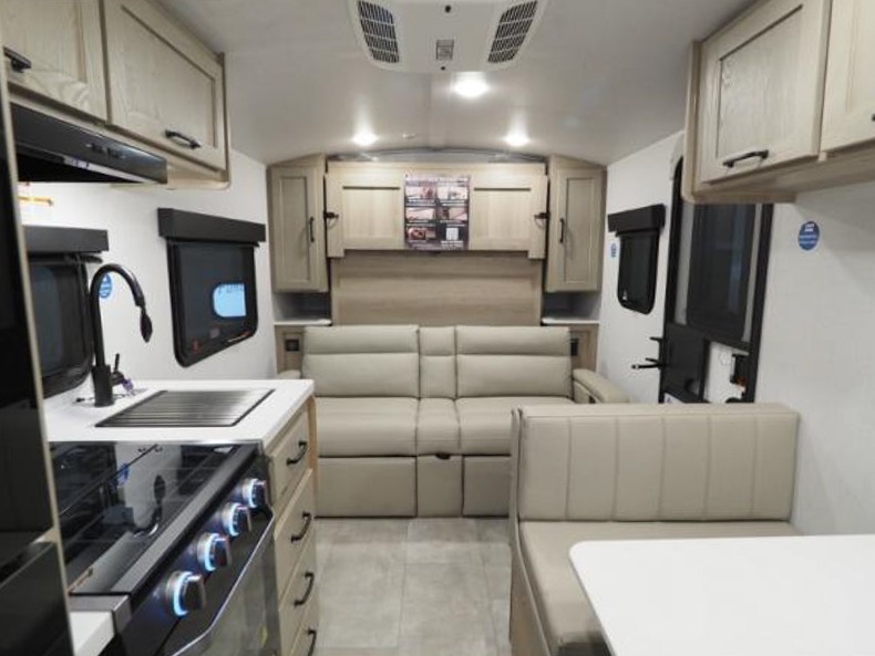 2025 Forest River Rockwood Geo Pro G19FD, $ 33,703