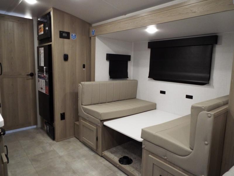 2025 Forest River Rockwood Geo Pro G20BH, $ 37,181