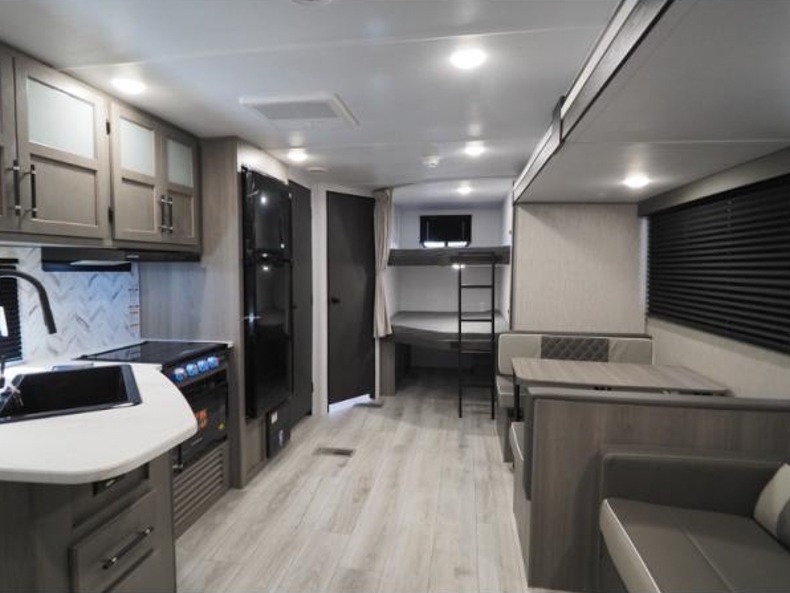 2025 Keystone Hideout Sport (Double Axle - East) 2, $ 23,999