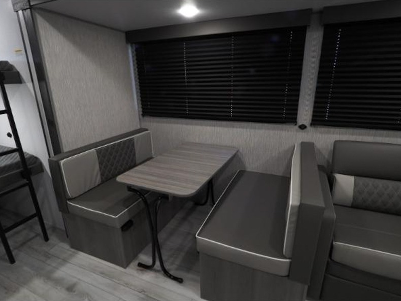 2025 Keystone Hideout Sport (Double Axle - East) 2, $ 23,999