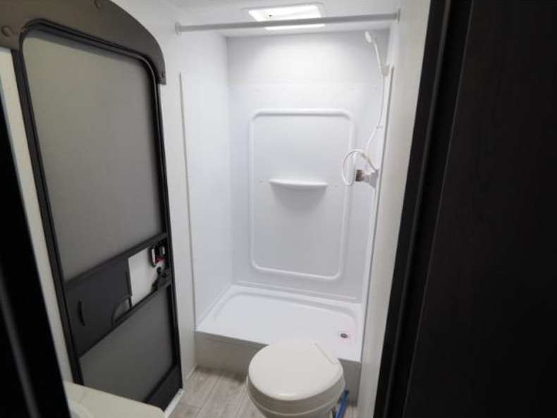 2025 Keystone Hideout Sport (Double Axle - East) 2, $ 23,999