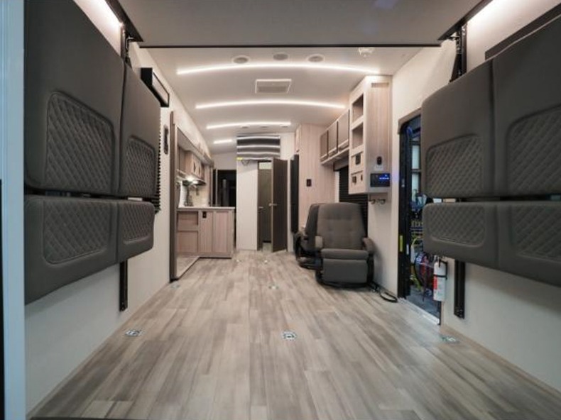 2025 Cruiser RV Stryker ST-2916, $ 87,475