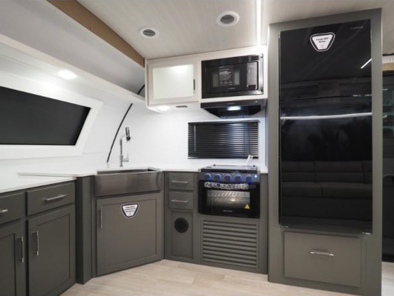 2026 Keystone Bullet Premium 265FKS, $ 66,181