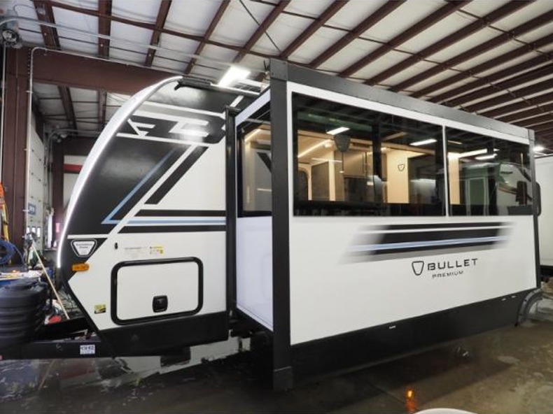 2026 Keystone Bullet Premium 265FKS, $ 66,181