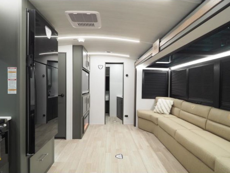 2026 Keystone Bullet Premium 265FKS, $ 66,181