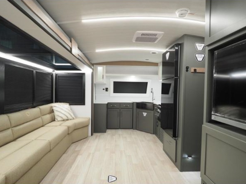 2026 Keystone Bullet Premium 265FKS, $ 66,181